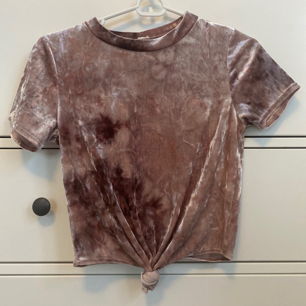 Sheer pink knotted top